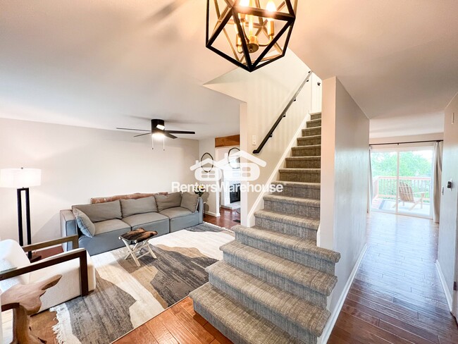 8627 W Fremont Pl in Littleton, CO - Building Photo - Building Photo