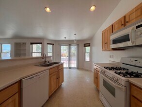 144 Shadow Mountain Dr in Fernley, NV - Building Photo - Building Photo
