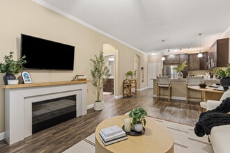 The Oasis at Lake Bennet in Ocoee, FL - Building Photo - Building Photo