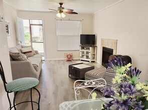 3773 59th Ave W in Bradenton, FL - Foto de edificio - Building Photo