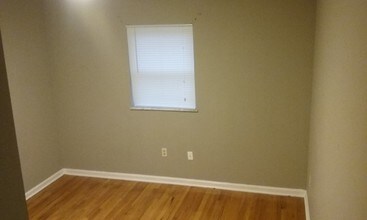 826 Arlington Rd in Park Hills, KY - Building Photo - Building Photo