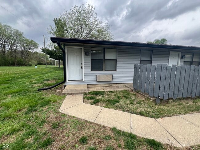 property at 2000 Indianapolis Rd