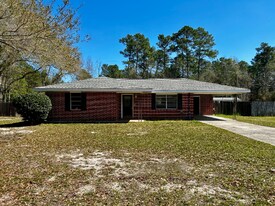 120 Nolen St in Deridder, LA - Building Photo