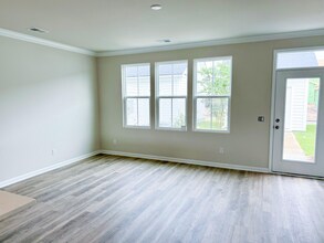 760 Blueway Ave in Summerville, SC - Building Photo - Building Photo