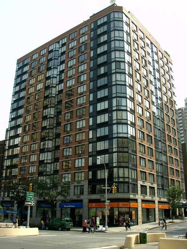 215 W 95th St in New York, NY - Building Photo - Building Photo