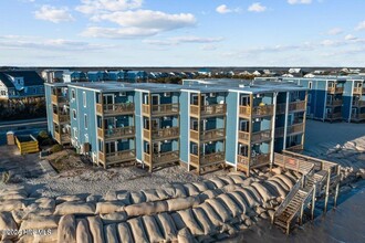 2174 New River Inlet Rd in North Topsail Beach, NC - Building Photo - Building Photo