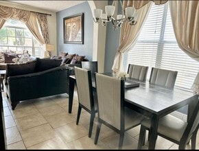 11210 Scotchwood Dr in Riverview, FL - Building Photo - Building Photo