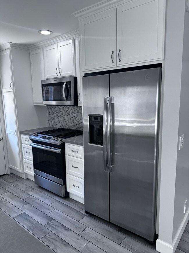 2413-2415 Santa Ana Ave in Costa Mesa, CA - Building Photo - Building Photo