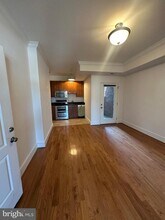 32 Q St NW in Washington, DC - Building Photo - Building Photo