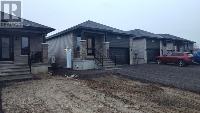 1223 Montblanc Cres