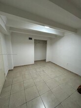 1810 NW 34th St in Miami, FL - Building Photo - Building Photo
