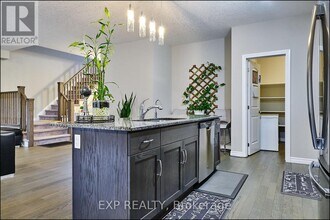 967 Wright Dr in Midland, ON - Building Photo - Building Photo