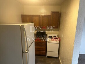 910 W 10th St in Sioux Falls, SD - Building Photo - Building Photo