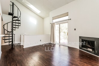 806 Gregorys Way in Voorhees Township, NJ - Building Photo - Building Photo