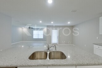 140 Swallowtail Ln in Pensacola, FL - Building Photo - Building Photo