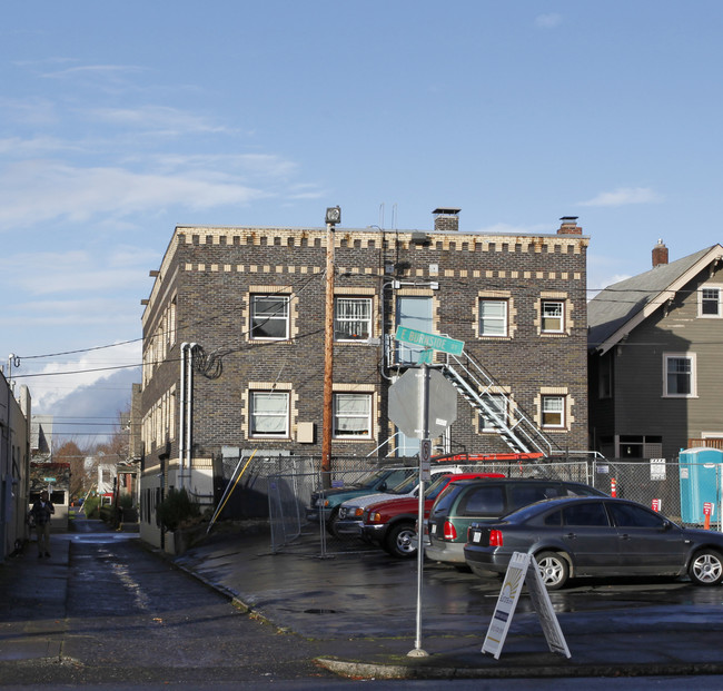 Waukeena Apartments in Portland, OR - Foto de edificio - Building Photo