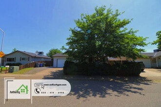 3673 Scorpius Way in Redding, CA - Building Photo - Building Photo