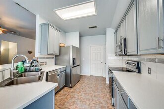 1004 Broken Spoke Dr in Little Elm, TX - Building Photo - Building Photo