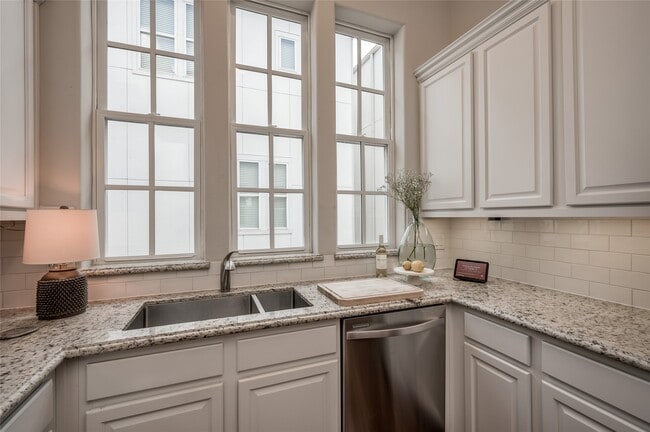 property at 266 E 28th St