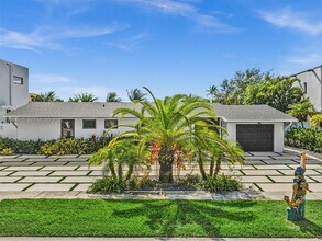 2310 NE 48th Ct in Lighthouse Point, FL - Building Photo - Building Photo