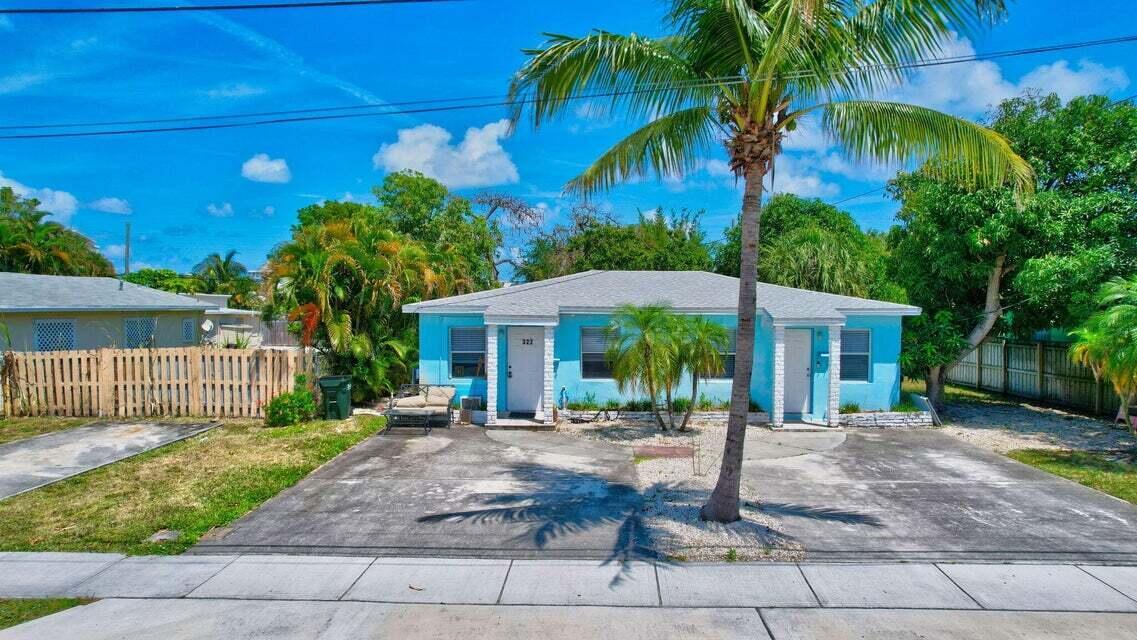329 SE 3rd Ave in Delray Beach, FL - Building Photo