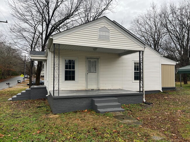 309 Fields St in Greensboro, NC - Building Photo - Building Photo