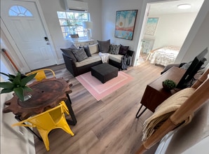 206 E Hanna Ave in Tampa, FL - Building Photo - Building Photo