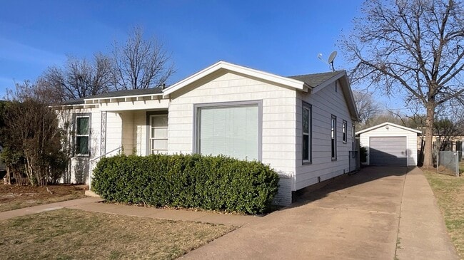 property at 3757 Avondale Ave