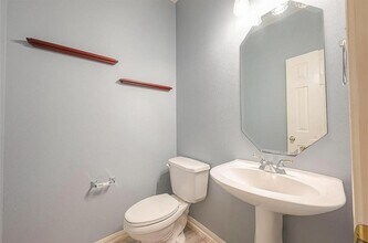170 N Wimberly Way in Conroe, TX - Building Photo - Building Photo