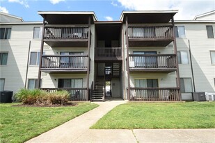 53 Wells Ct in Hampton, VA - Building Photo