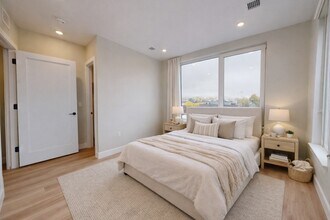 198 Green St, Unit 509 in Boston, MA - Building Photo - Building Photo