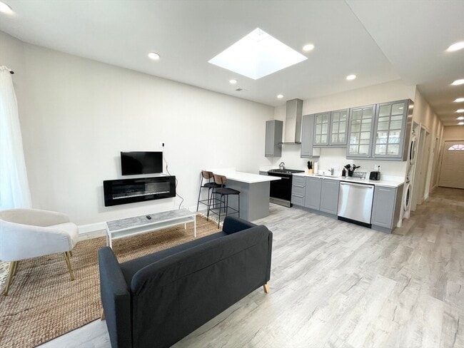 property at 23 Newport St