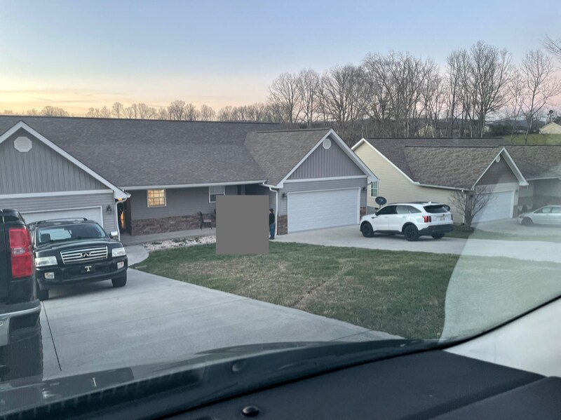 228 Vanover Ln in Jacksboro, TN - Building Photo