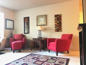 Ravello Apartments in Sacramento, CA - Foto de edificio - Building Photo