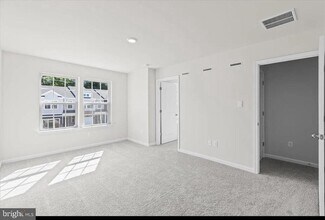 31 Whaler Dr in Runnemede, NJ - Building Photo - Building Photo