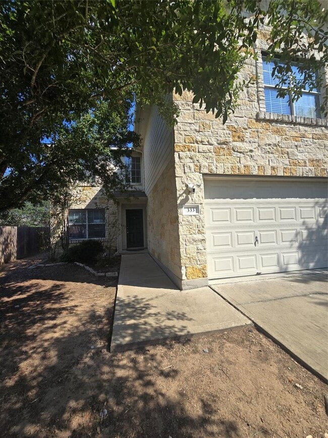 333 Outfitter Dr in Bastrop, TX - Building Photo - Building Photo