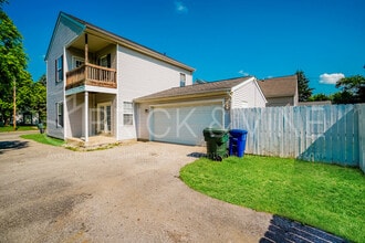 1658 S Champion Ave in Columbus, OH - Building Photo - Building Photo