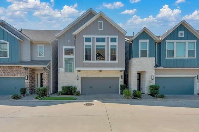 property at 10927 Keaton Landing Dr