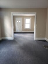 327-329 W King St in Chambersburg, PA - Building Photo - Building Photo