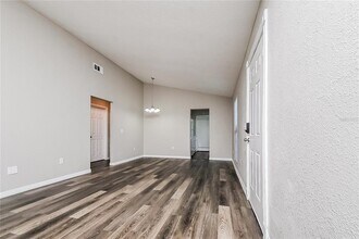 5918 Crews Lake Rd in Lakeland, FL - Building Photo - Building Photo
