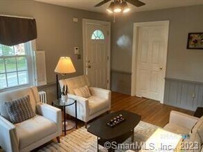 121 Clark St in Milford, CT - Building Photo - Building Photo
