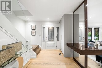 11 Jondan Crescent in Markham, ON - Building Photo - Building Photo