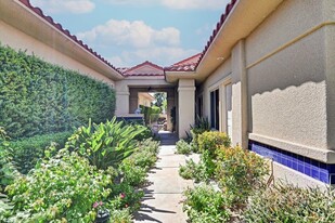 78 Kavenish Dr in Rancho Mirage, CA - Building Photo - Building Photo