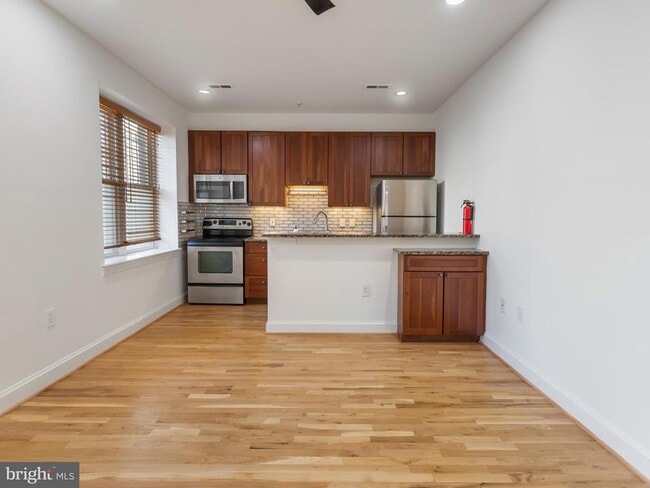 1417 Chapin St NW in Washington, DC - Building Photo - Building Photo