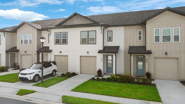 property at 840 Longboat Dr