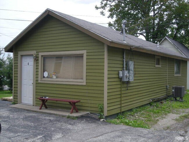 521 W Kirkwood Ave in Bloomington, IN - Building Photo - Building Photo