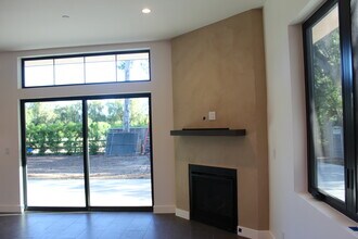 1220 Rancho Dr in Ojai, CA - Building Photo - Building Photo
