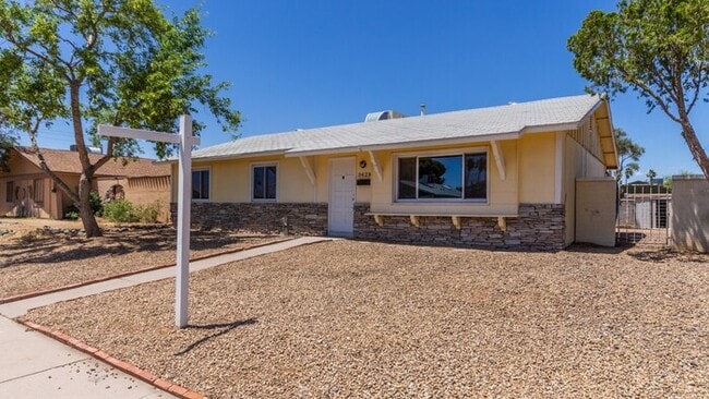 3428 W Mauna Loa Ln in Phoenix, AZ - Building Photo - Building Photo