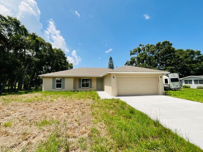 property at 7702 Lakeland Blvd