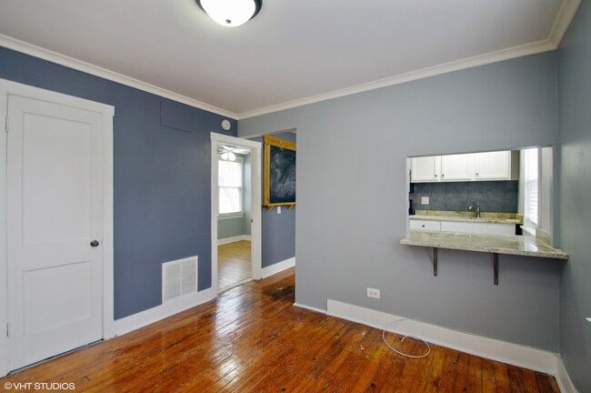 3707 W McLean Ave in Chicago, IL - Building Photo - Building Photo